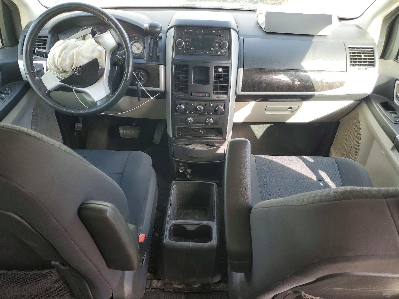 Dodge Caravan Sxt