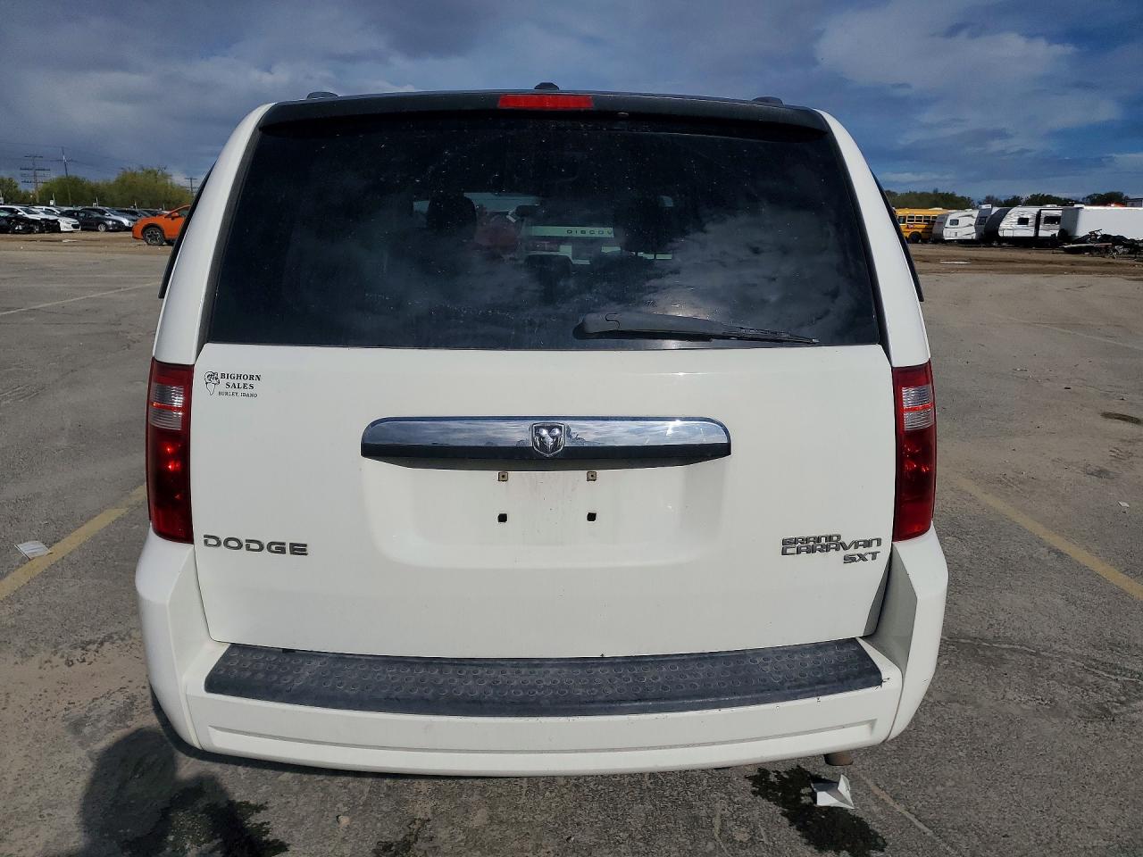 Dodge Caravan Sxt