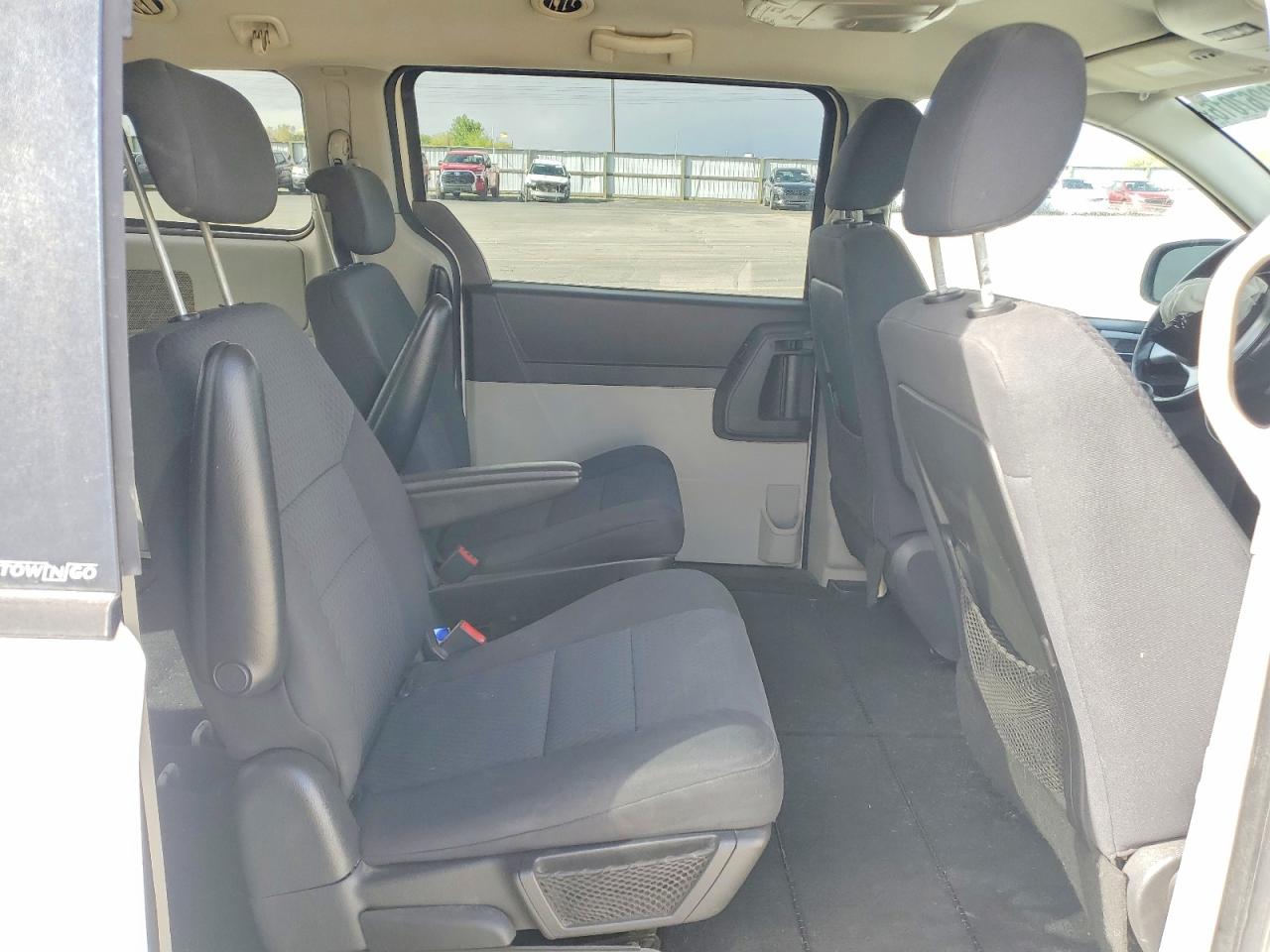 Dodge Caravan Sxt