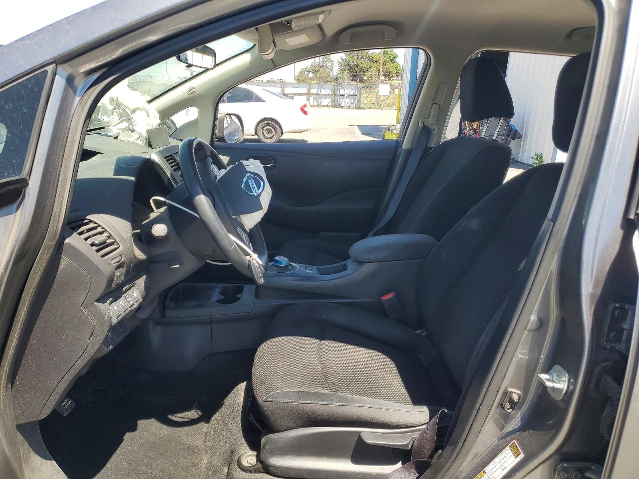 Nissan LEAF S