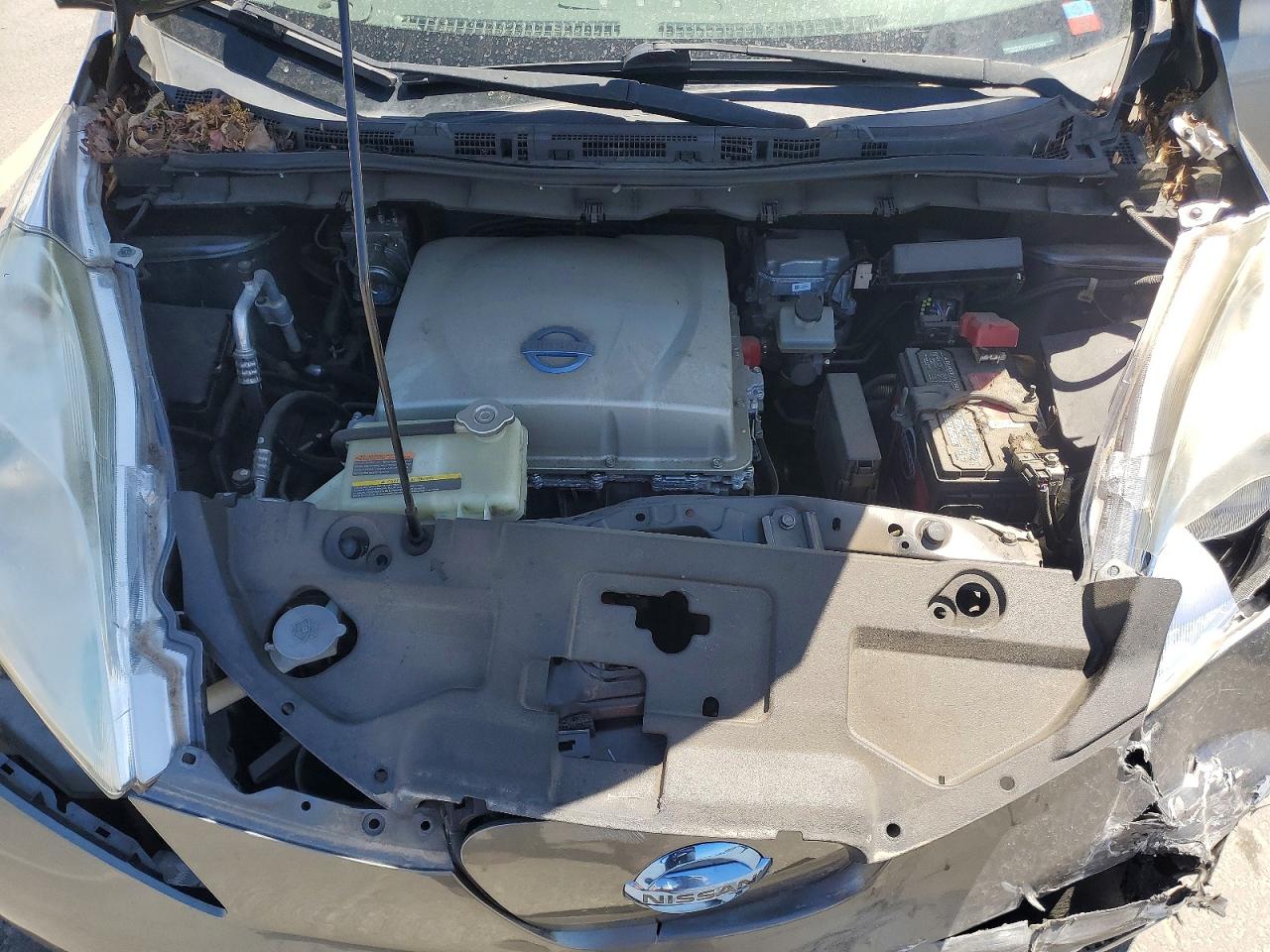 Nissan LEAF S