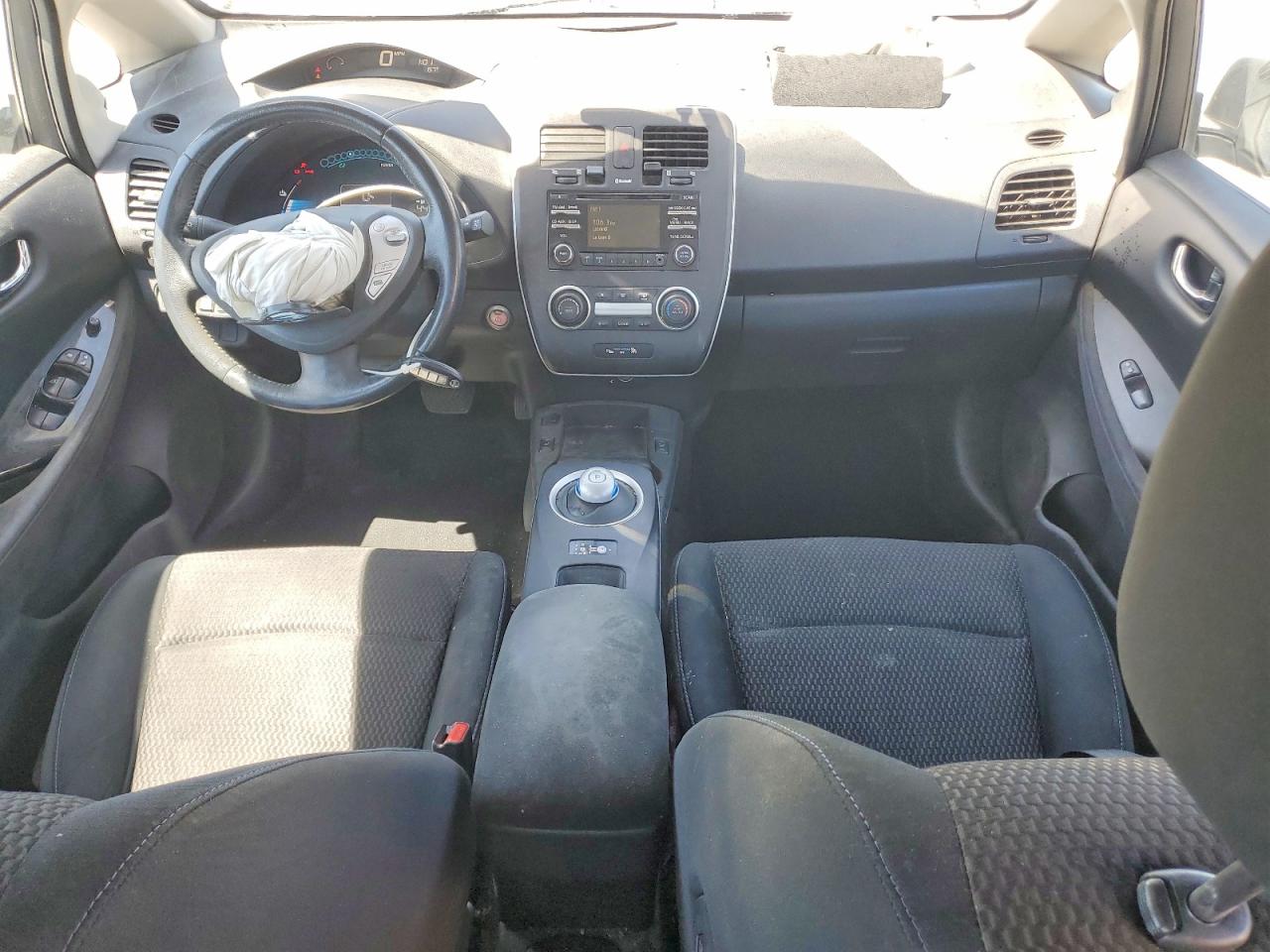 Nissan LEAF S
