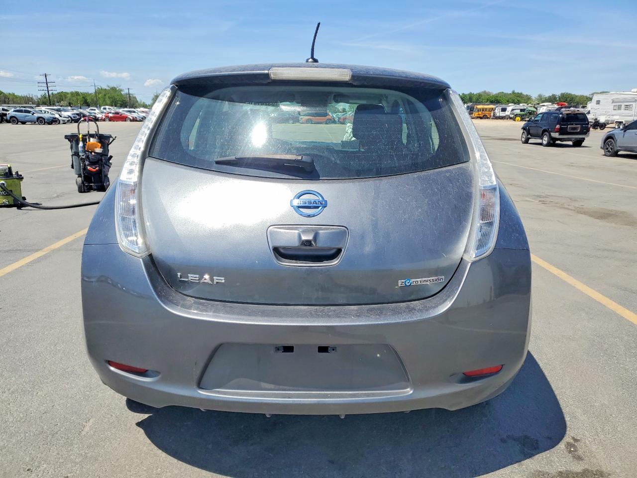 Nissan LEAF S