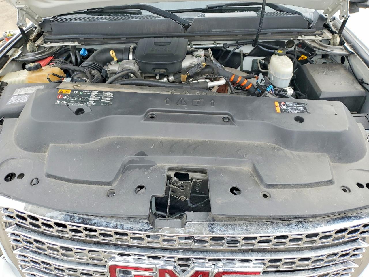 GMC Sierra K3500 Denali