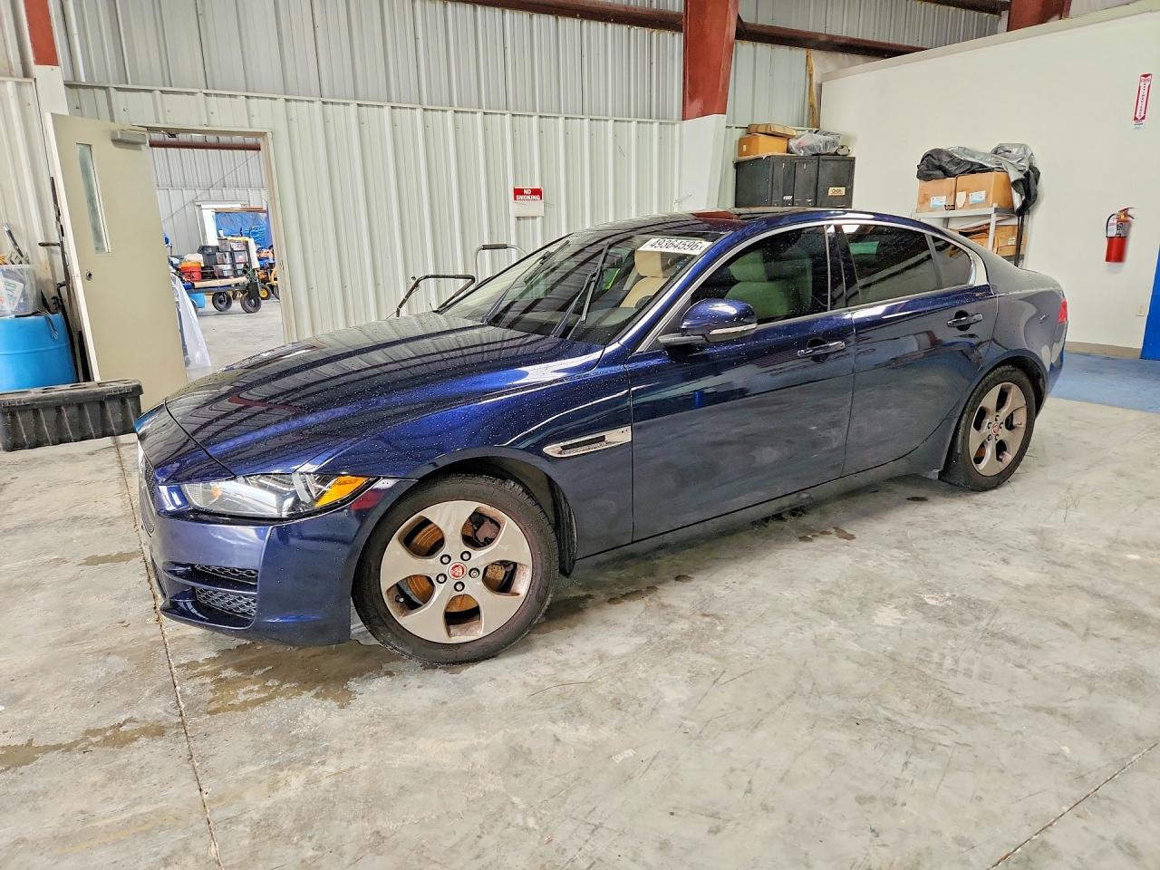 Salvage Jaguar XE Image