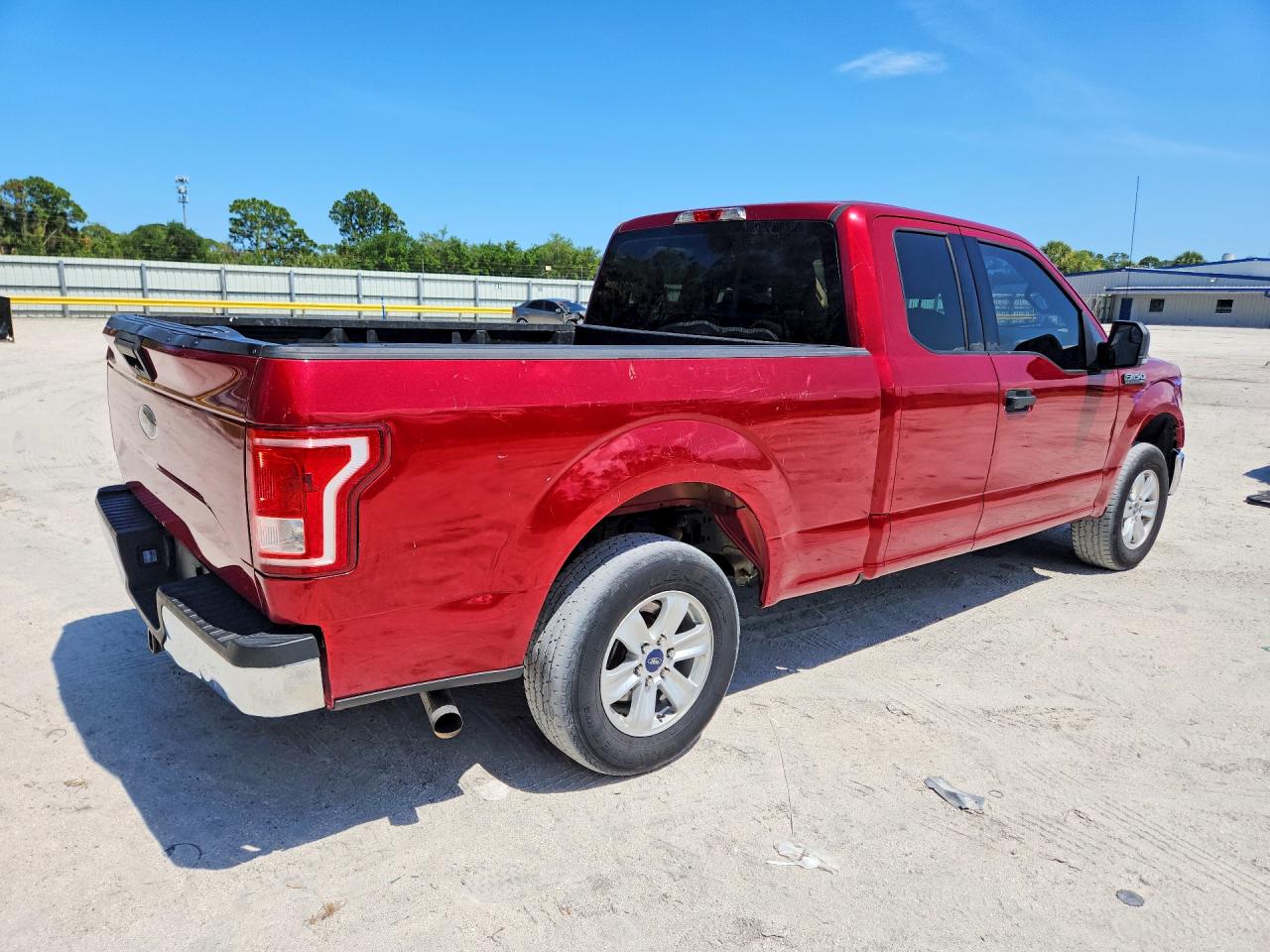 Ford F-150 Super Cab