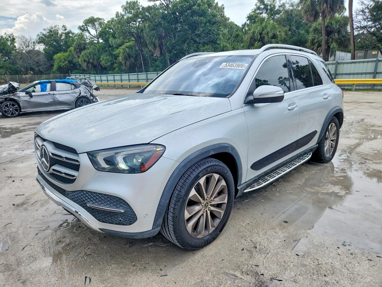 Salvage Mercedes-Benz GLE Image