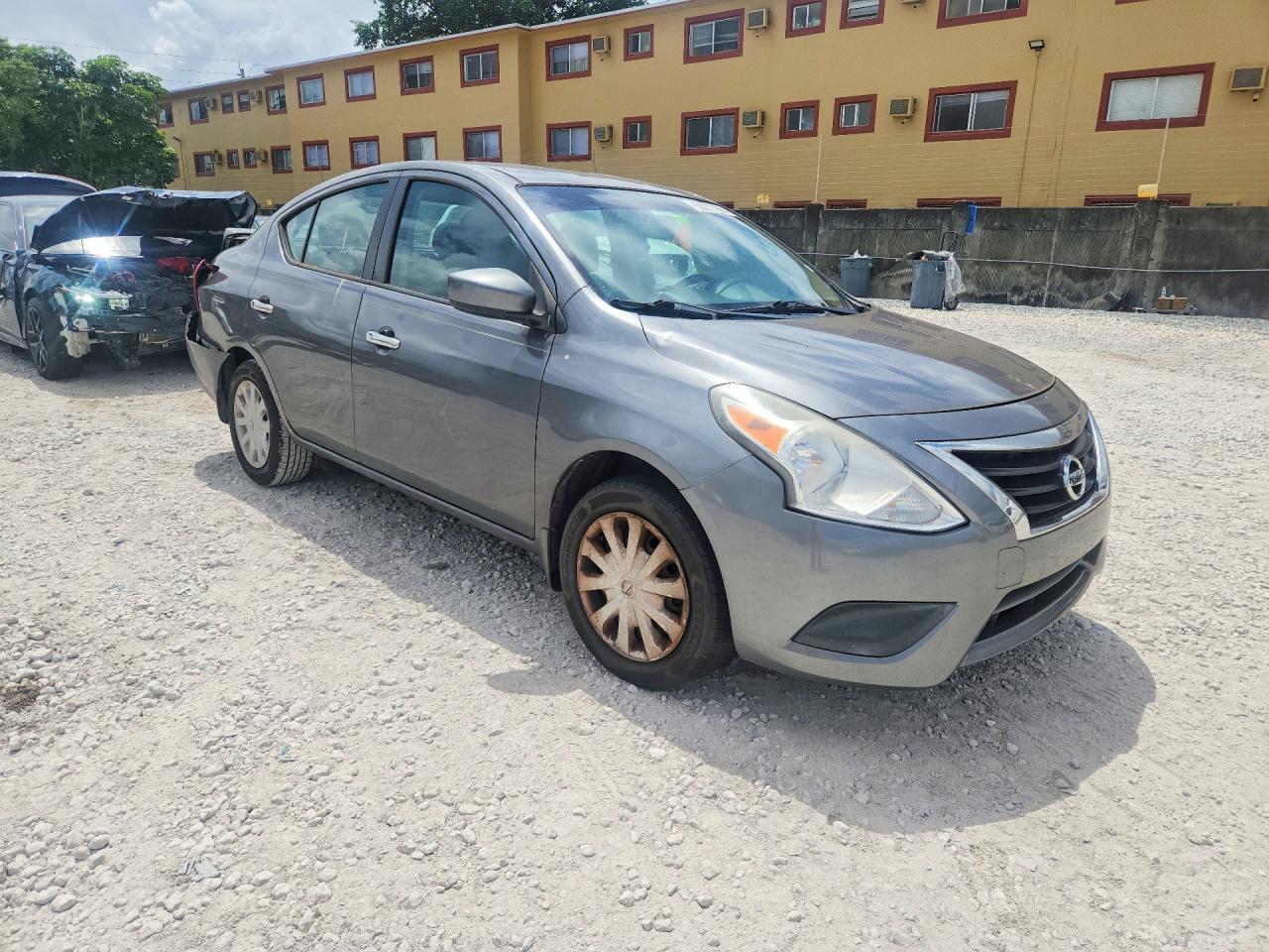 Nissan Versa 1.6 Sv
