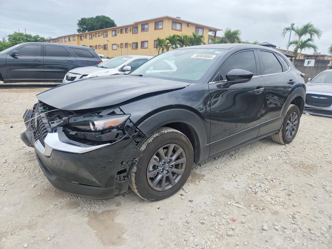 Salvage Mazda Cx Image
