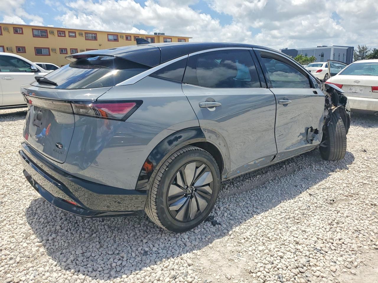 Nissan Ariya Evolve+