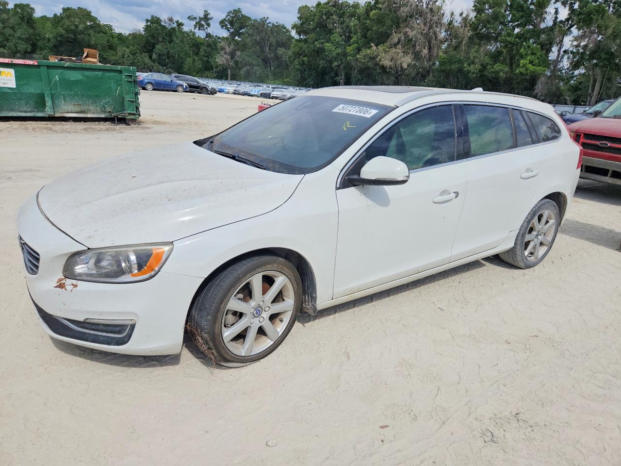 Salvage Volvo V60 Image