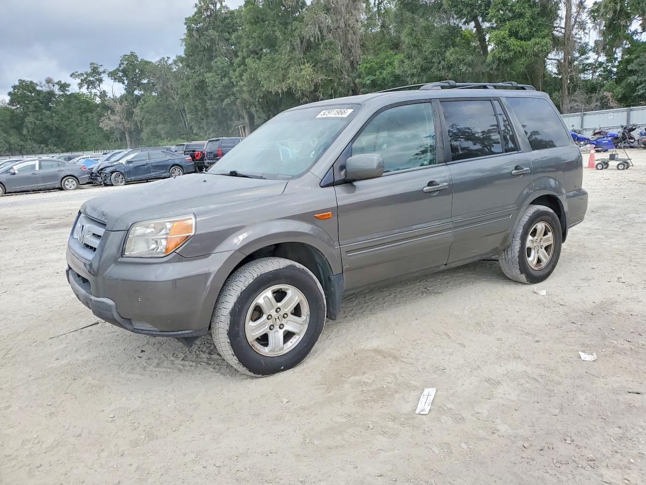 Salvage Honda Pilot Image
