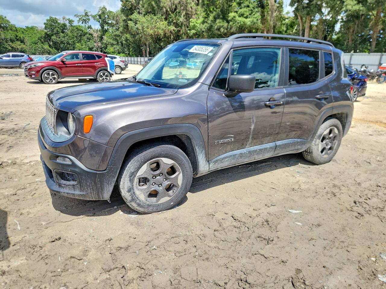 Salvage Jeep Renegade Image
