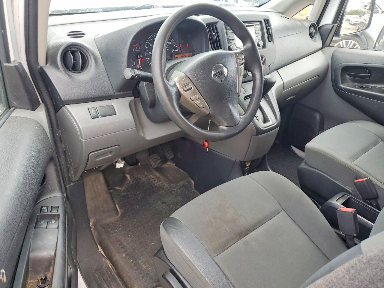 Nissan Nv S