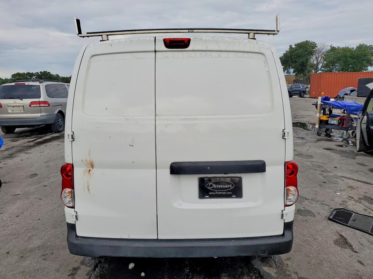 Nissan Nv S