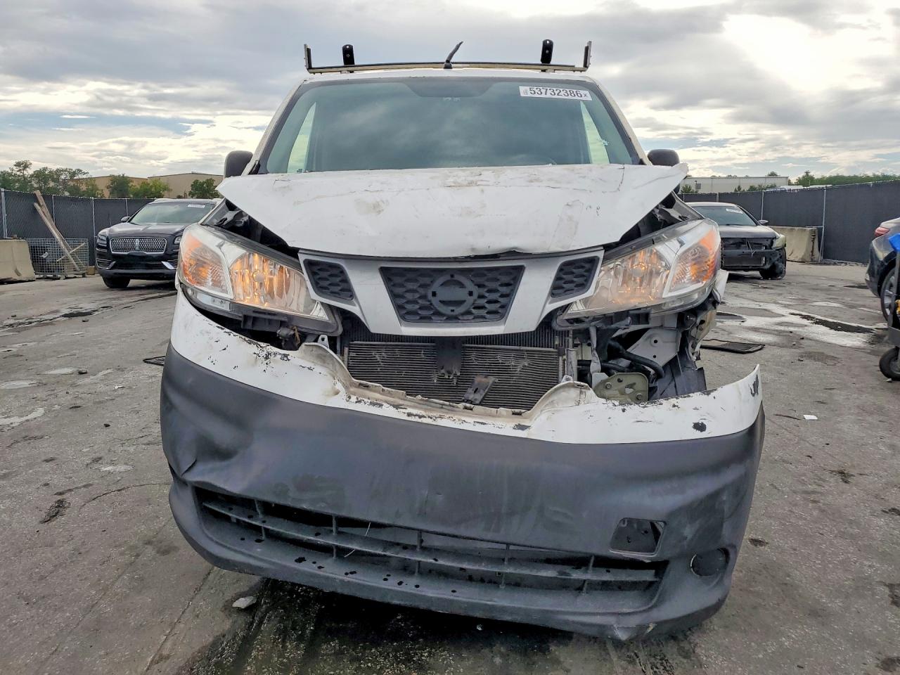 Nissan Nv S