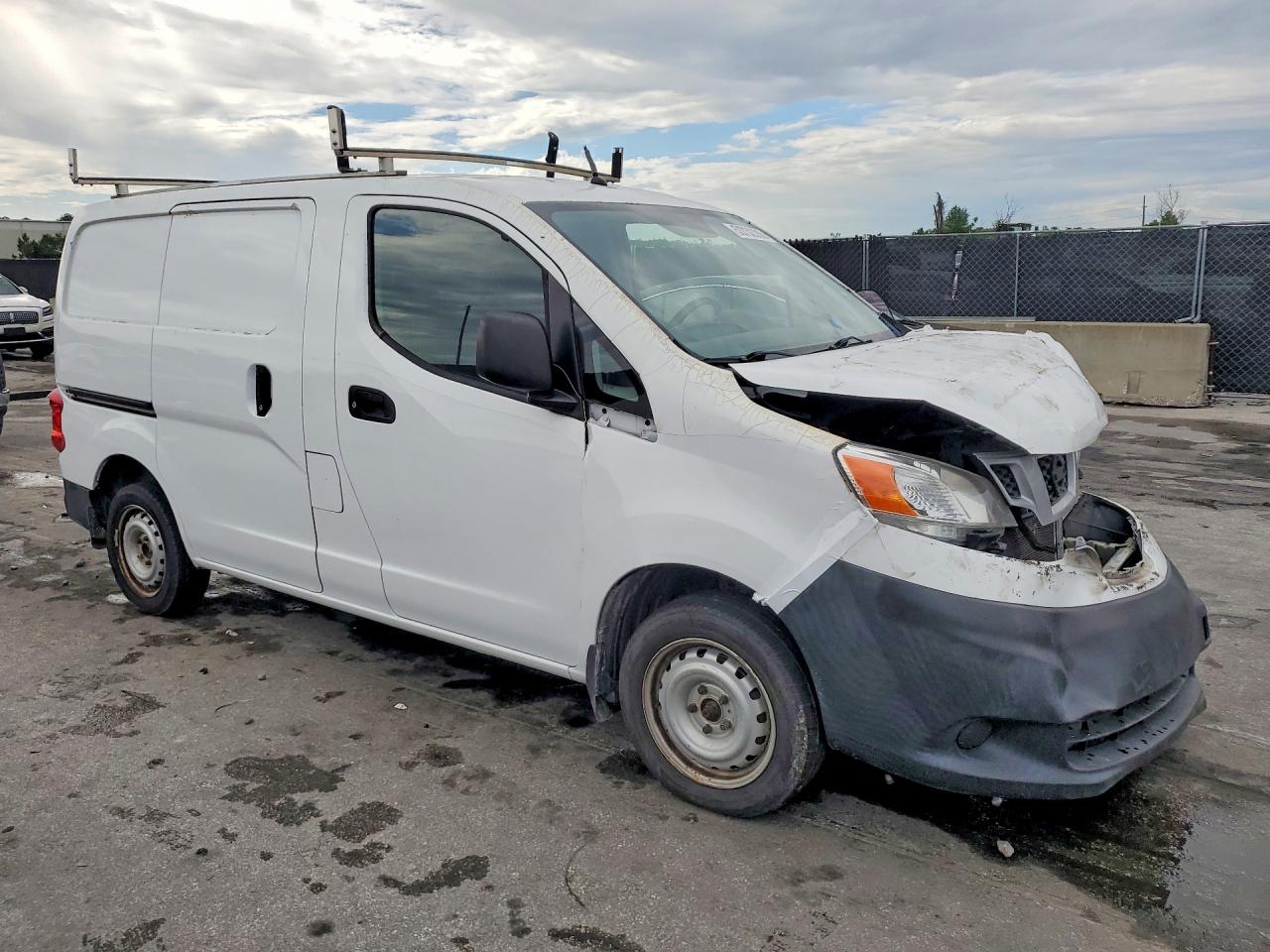 Nissan Nv S