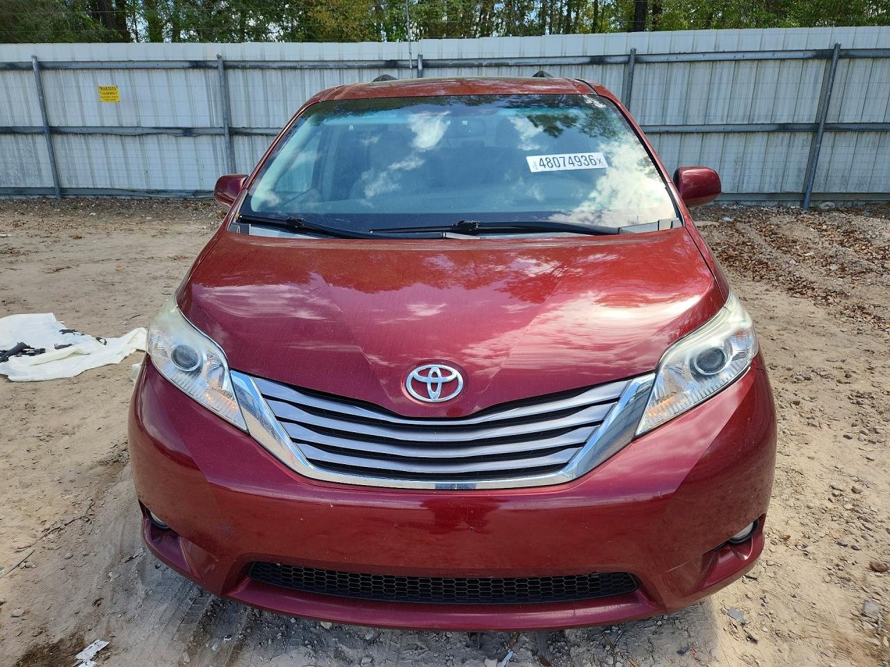 Toyota Sienna Xle Premium 8-passenger
