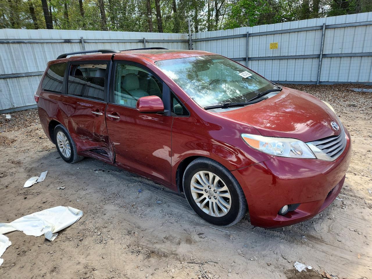 Toyota Sienna Xle Premium 8-passenger