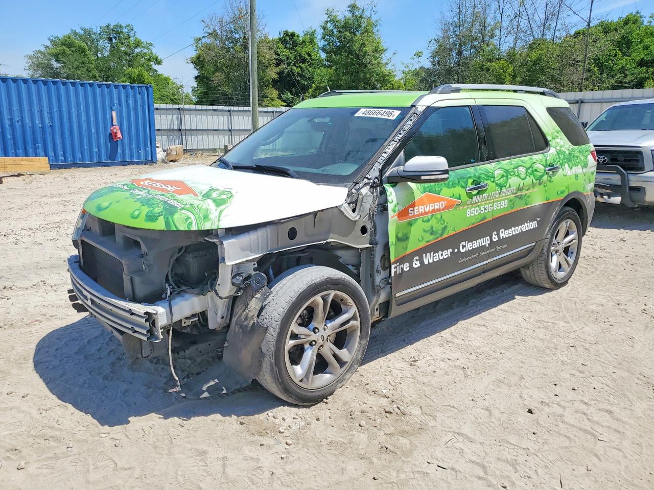 Salvage Ford Explorer Image