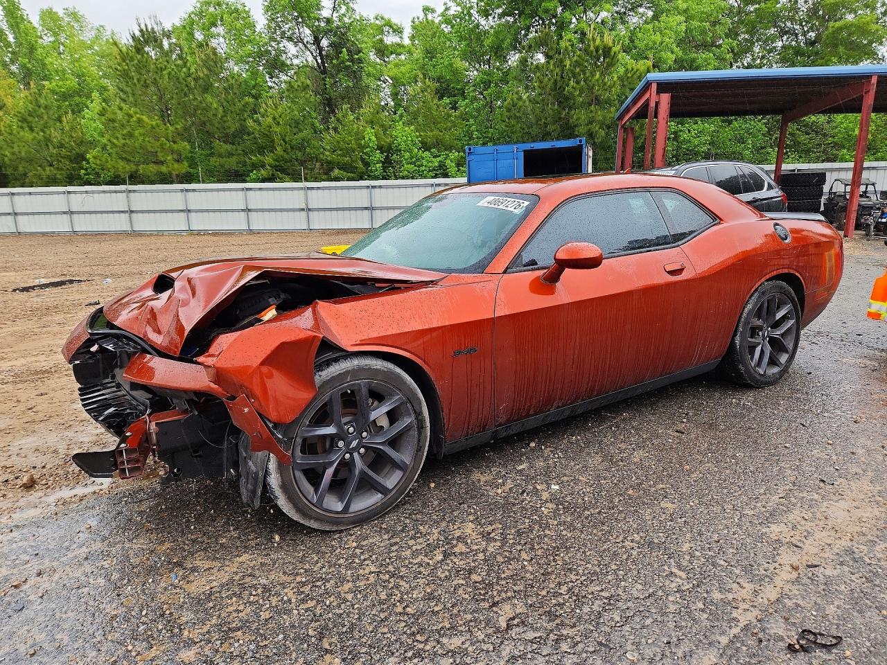 Salvage Dodge Challenger Image