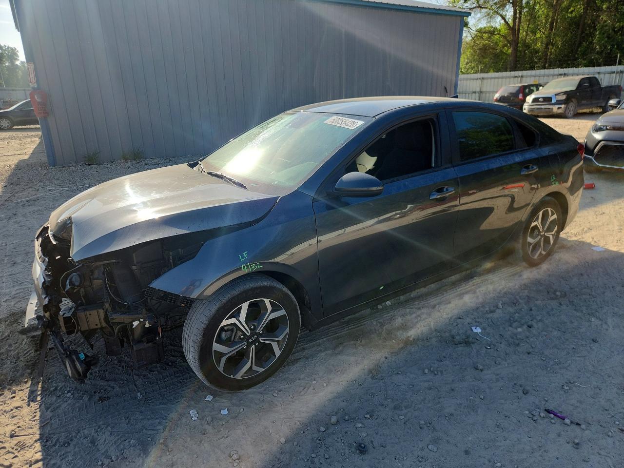 Salvage Kia Forte Image
