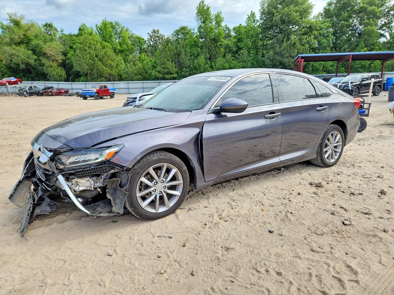 Salvage Honda Accord Image