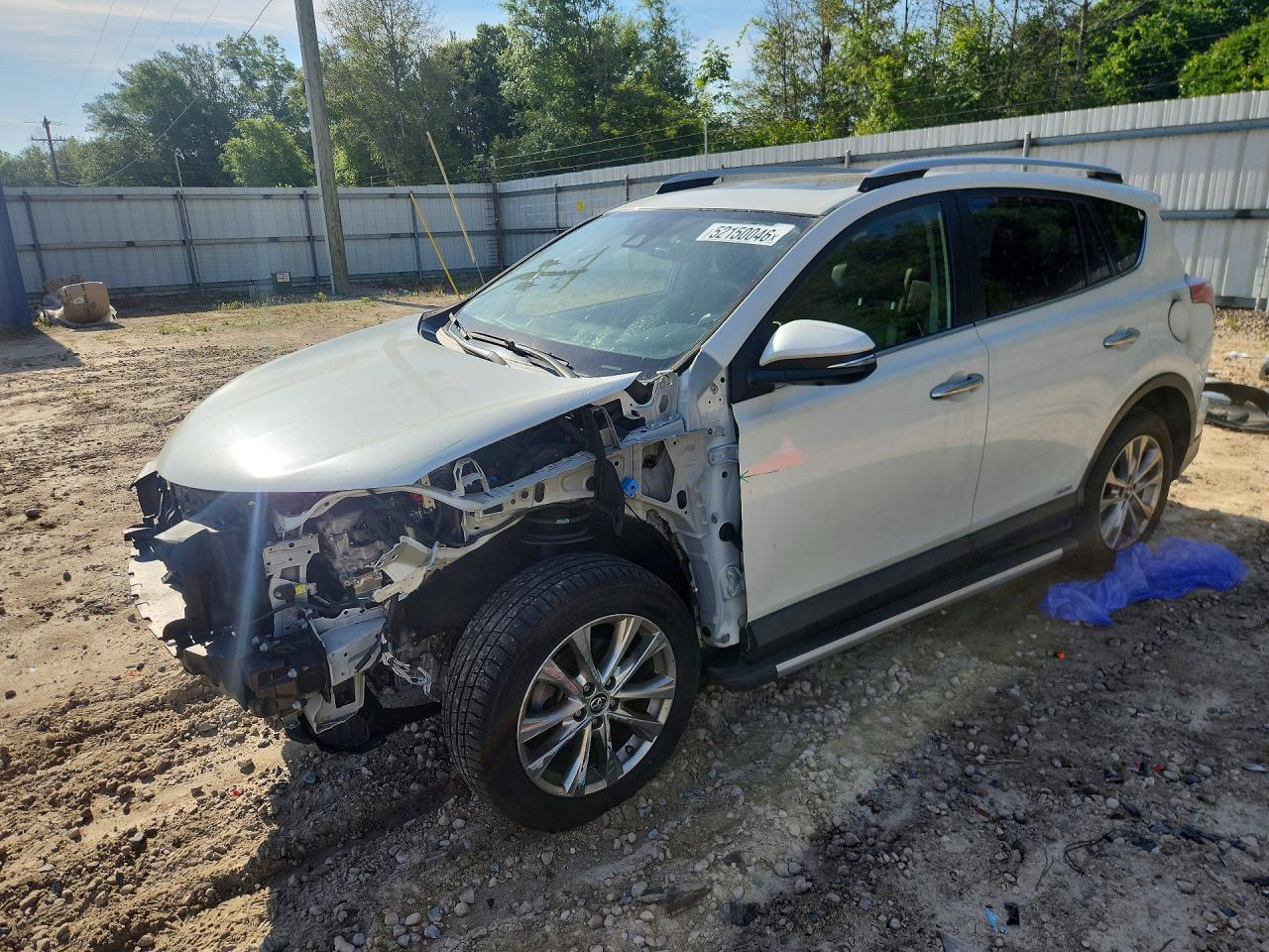 Salvage Toyota RAV4 Image
