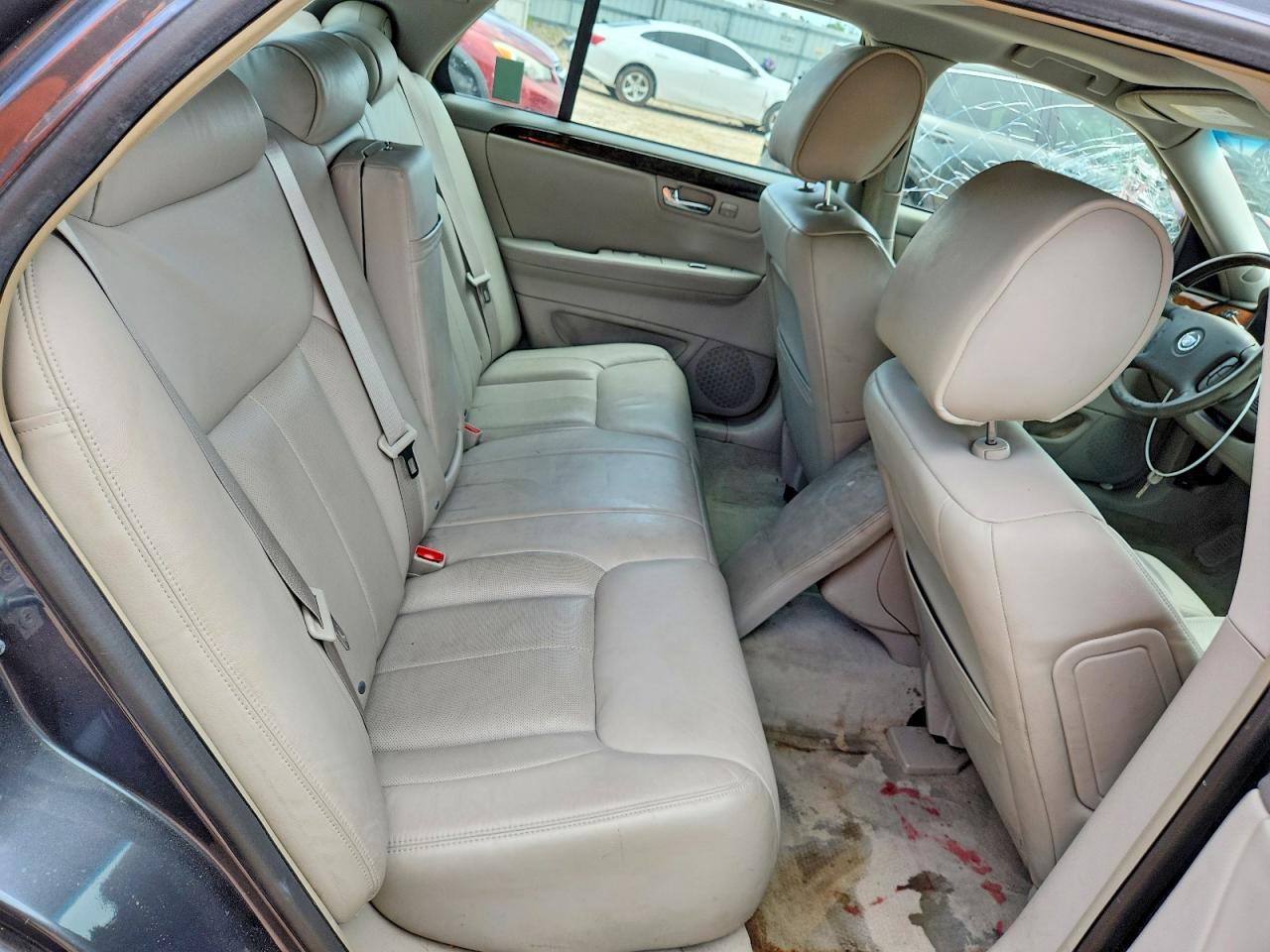 Cadillac DTS Luxury Collection