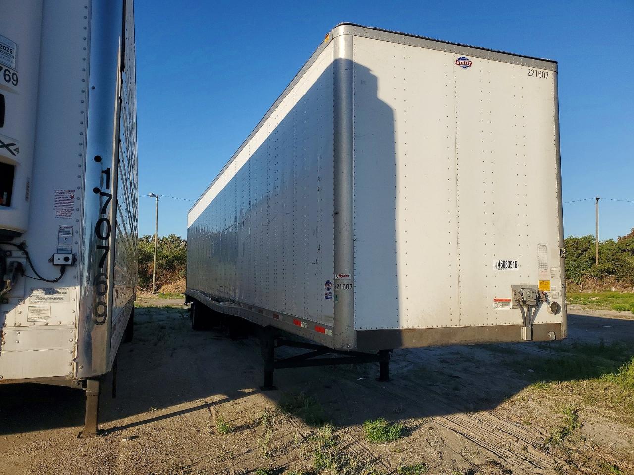 Salvage Utility Tr * Image