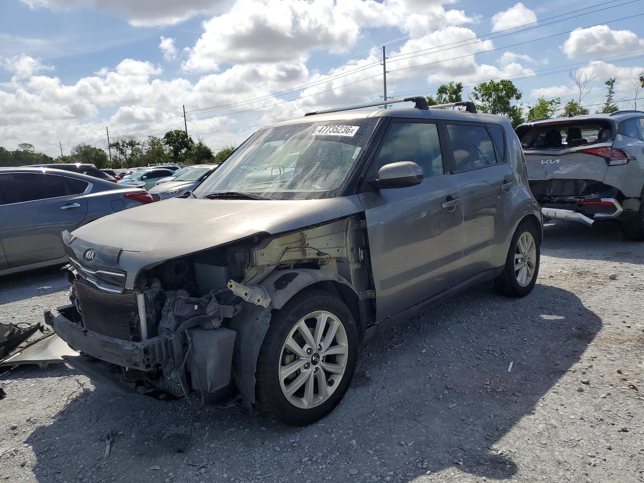 Salvage Kia Soul Image
