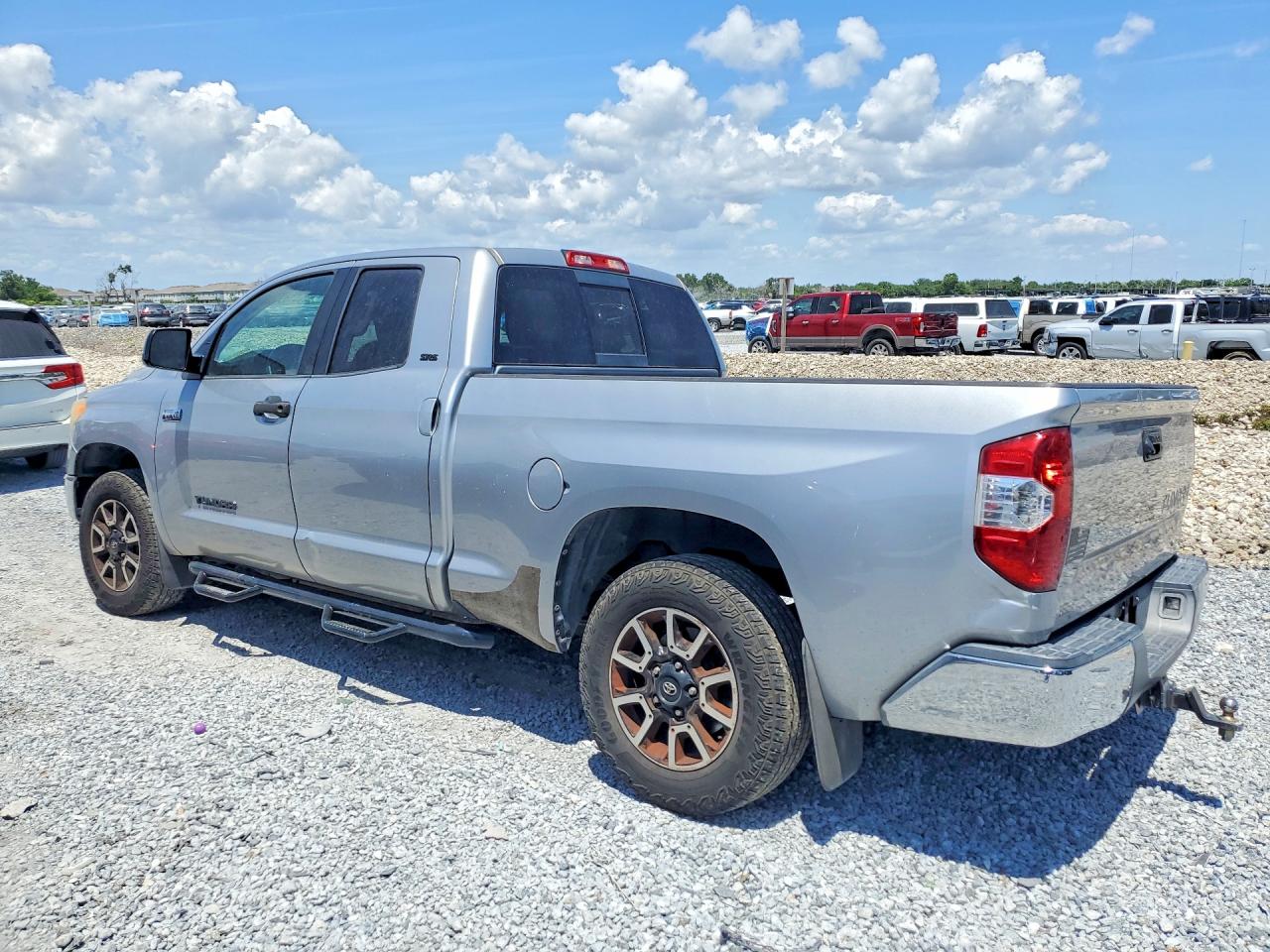Toyota Tundra Sr5