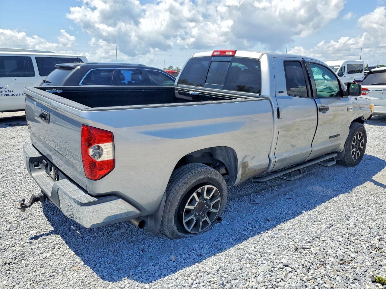 Toyota Tundra Sr5