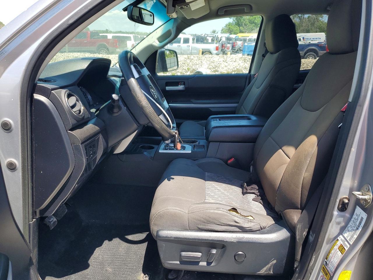 Toyota Tundra Sr5