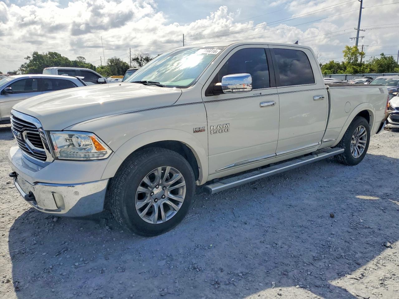 Salvage Ram 1500 Image