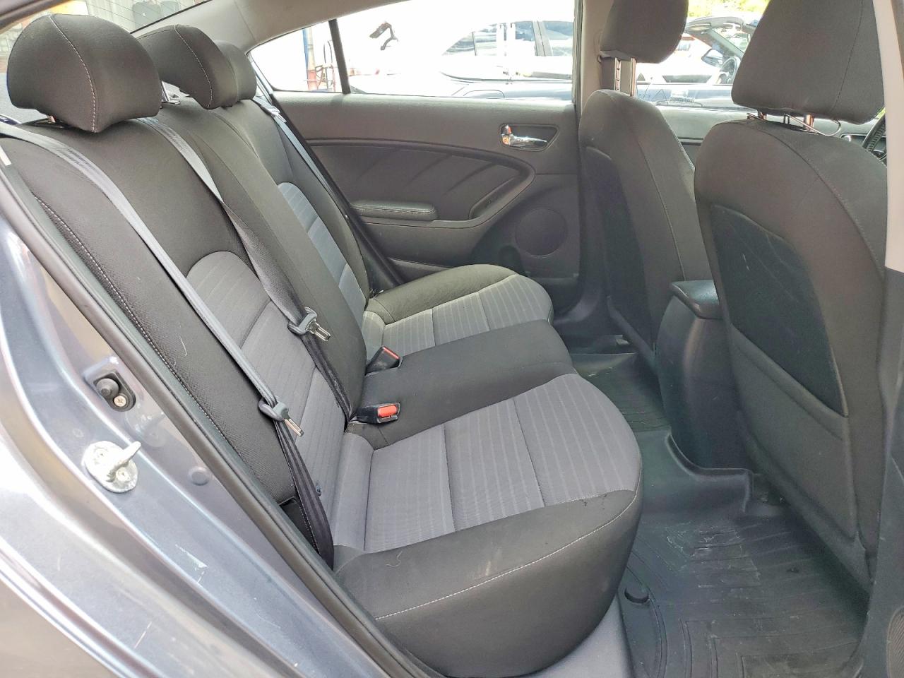 Kia Forte S