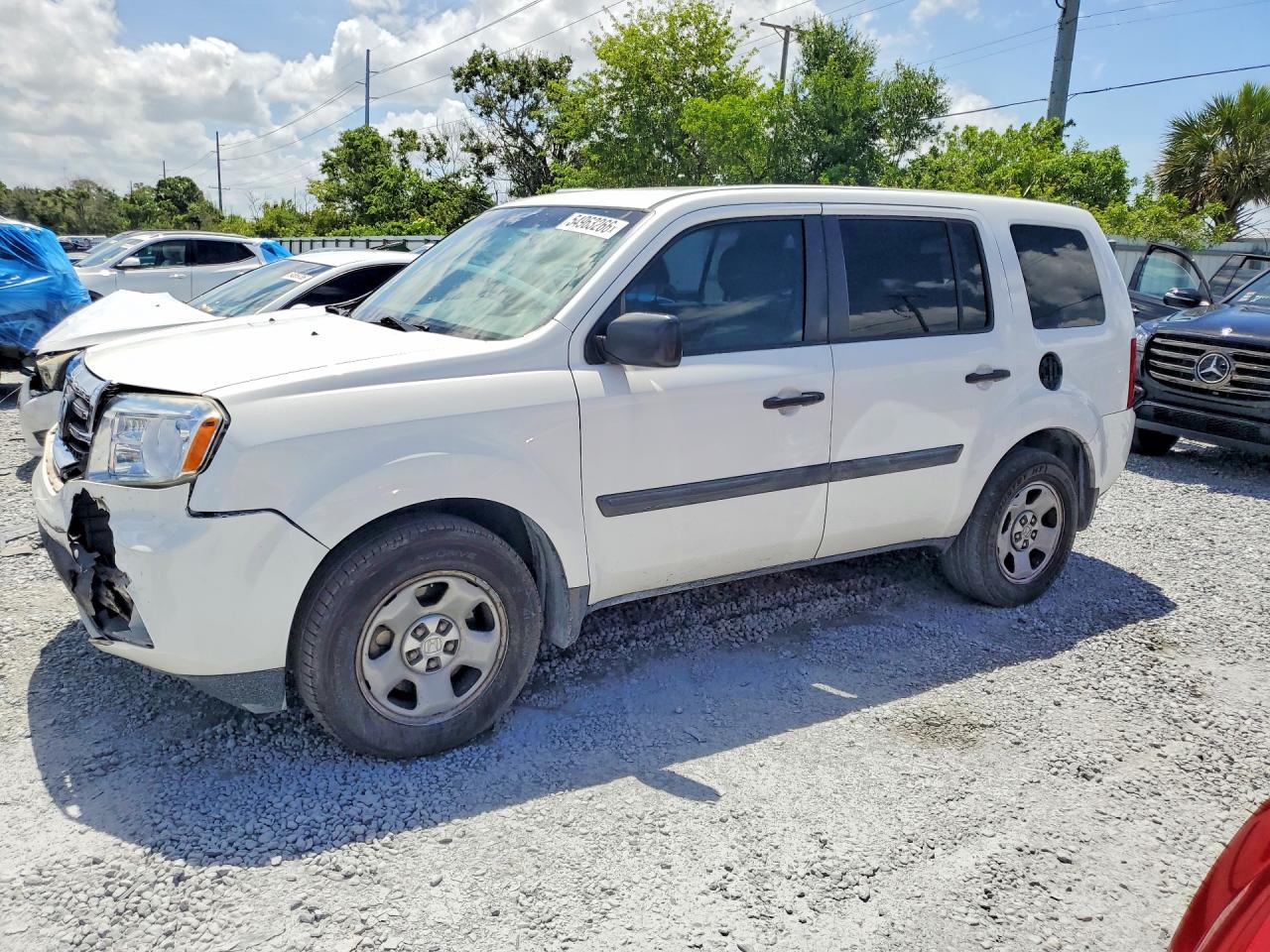 Salvage Honda Pilot Image