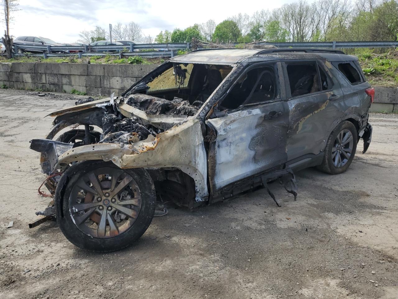 Salvage Ford Explorer Image