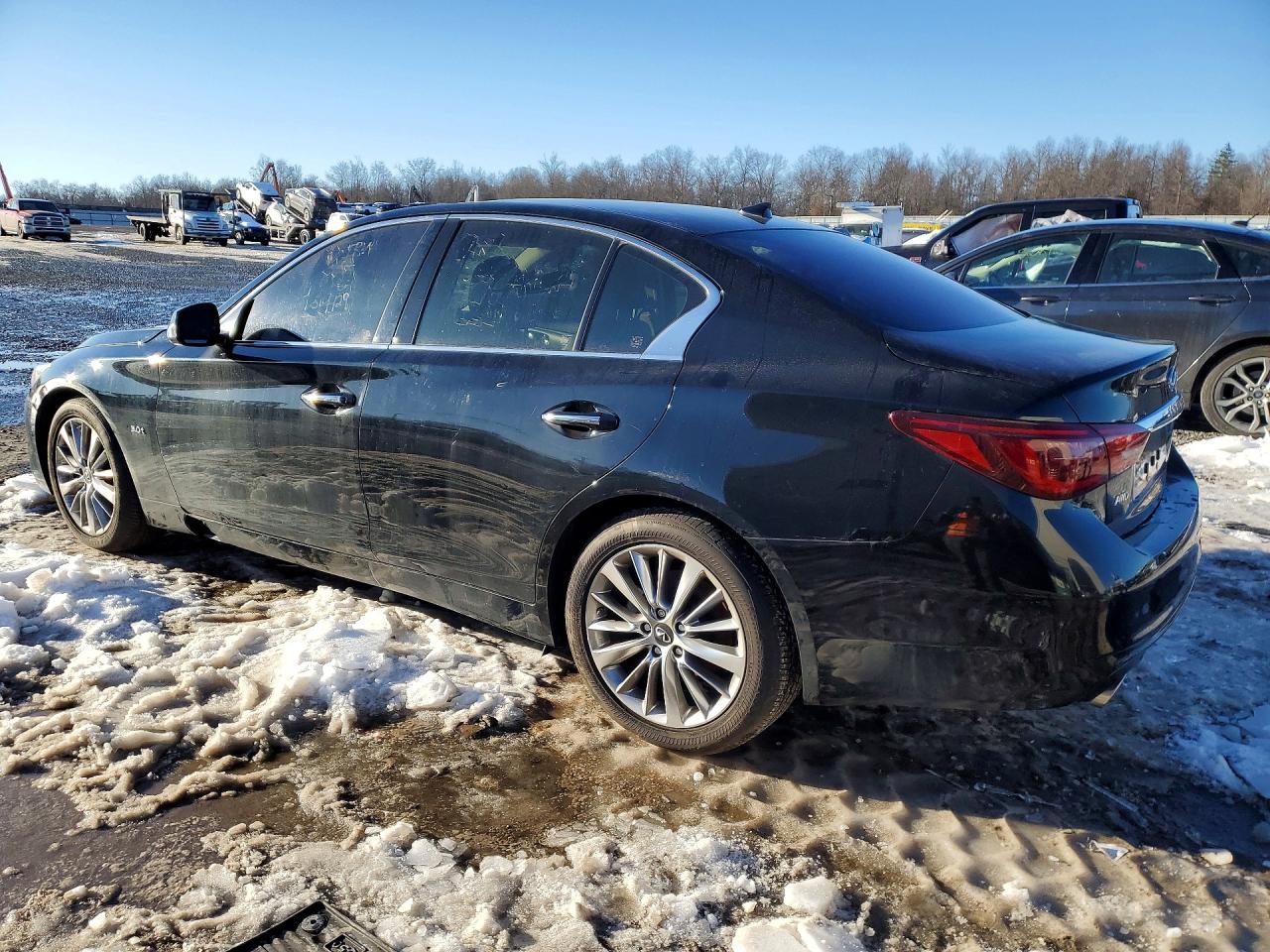 INFINITI Q50 3.0t P 3.0t Pure