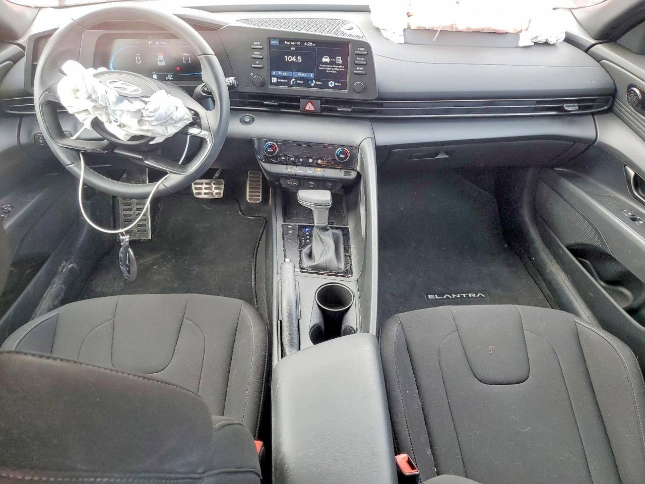 Hyundai ELANTRA Sel Sport