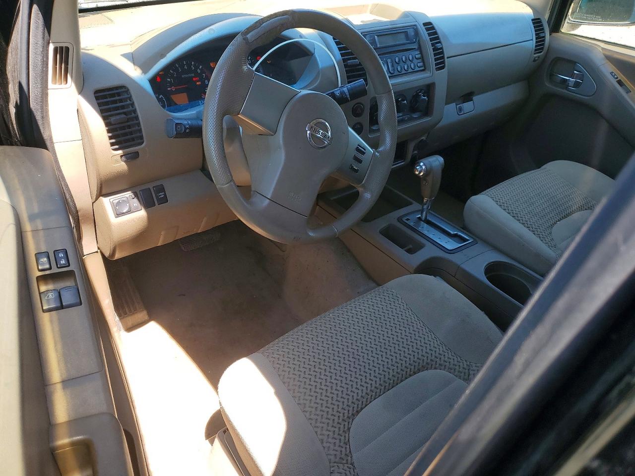 Nissan Frontier Se