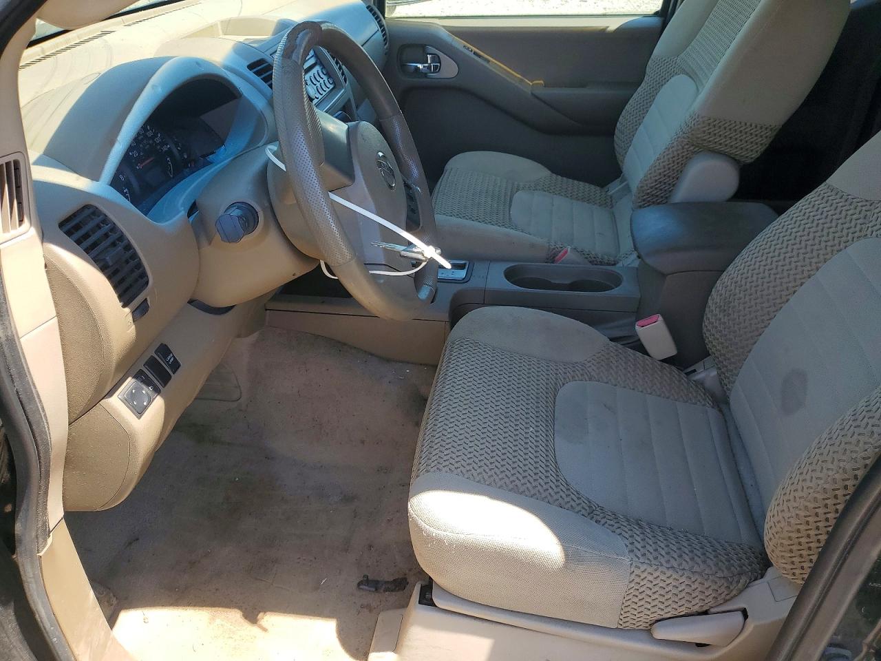Nissan Frontier Se