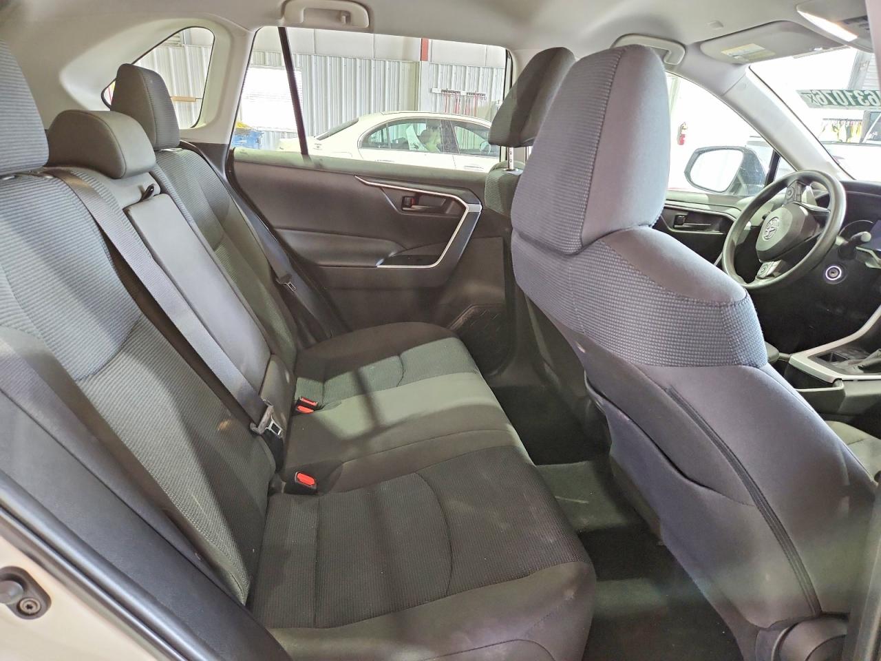 Toyota RAV4 Le