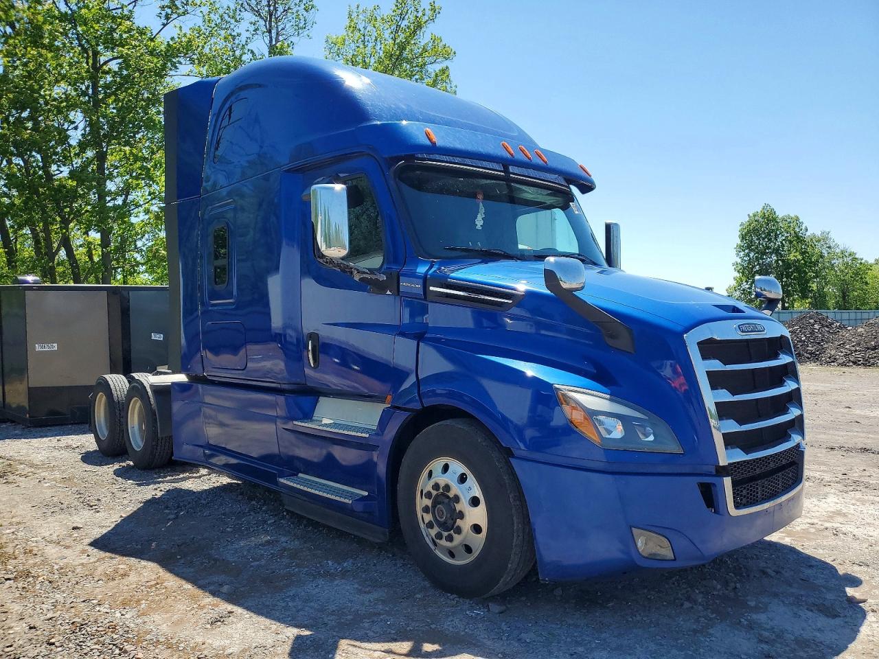 Salvage Freightliner Cascadia 126 Image