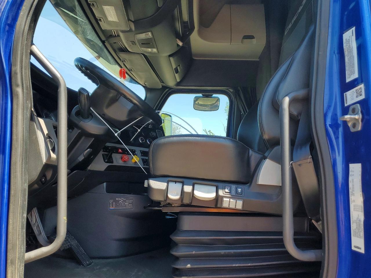 Freightliner Cascadia 126