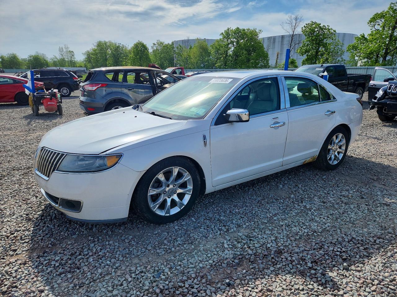 Salvage Lincoln MKZ Image