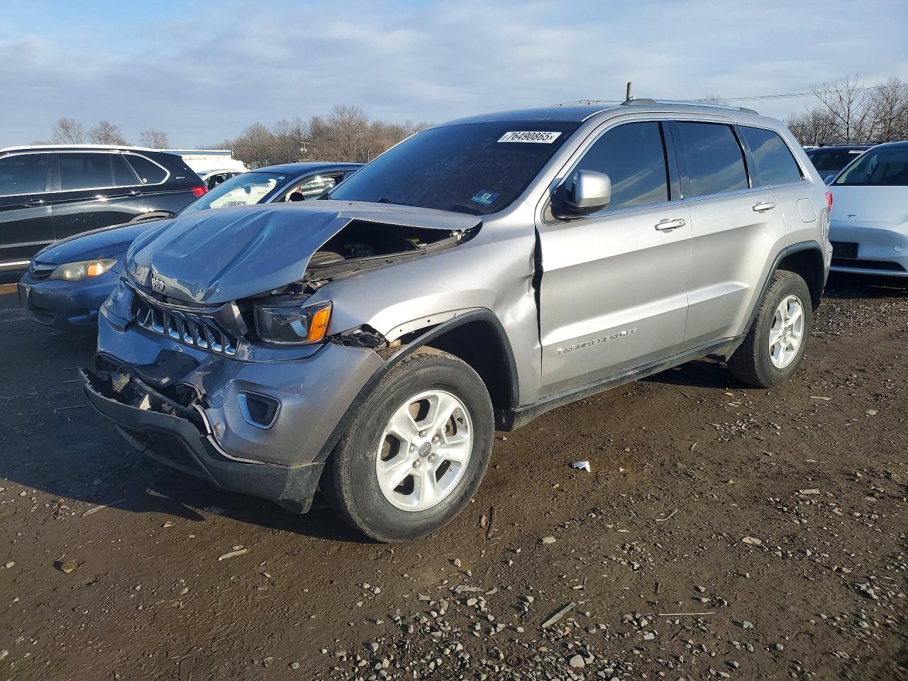Salvage Jeep Grand Cherokee Image