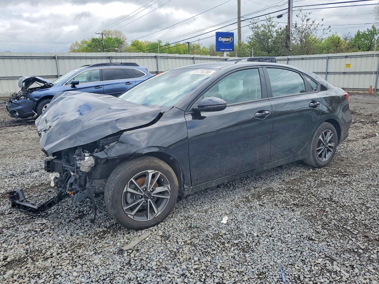 Salvage Kia Forte Image