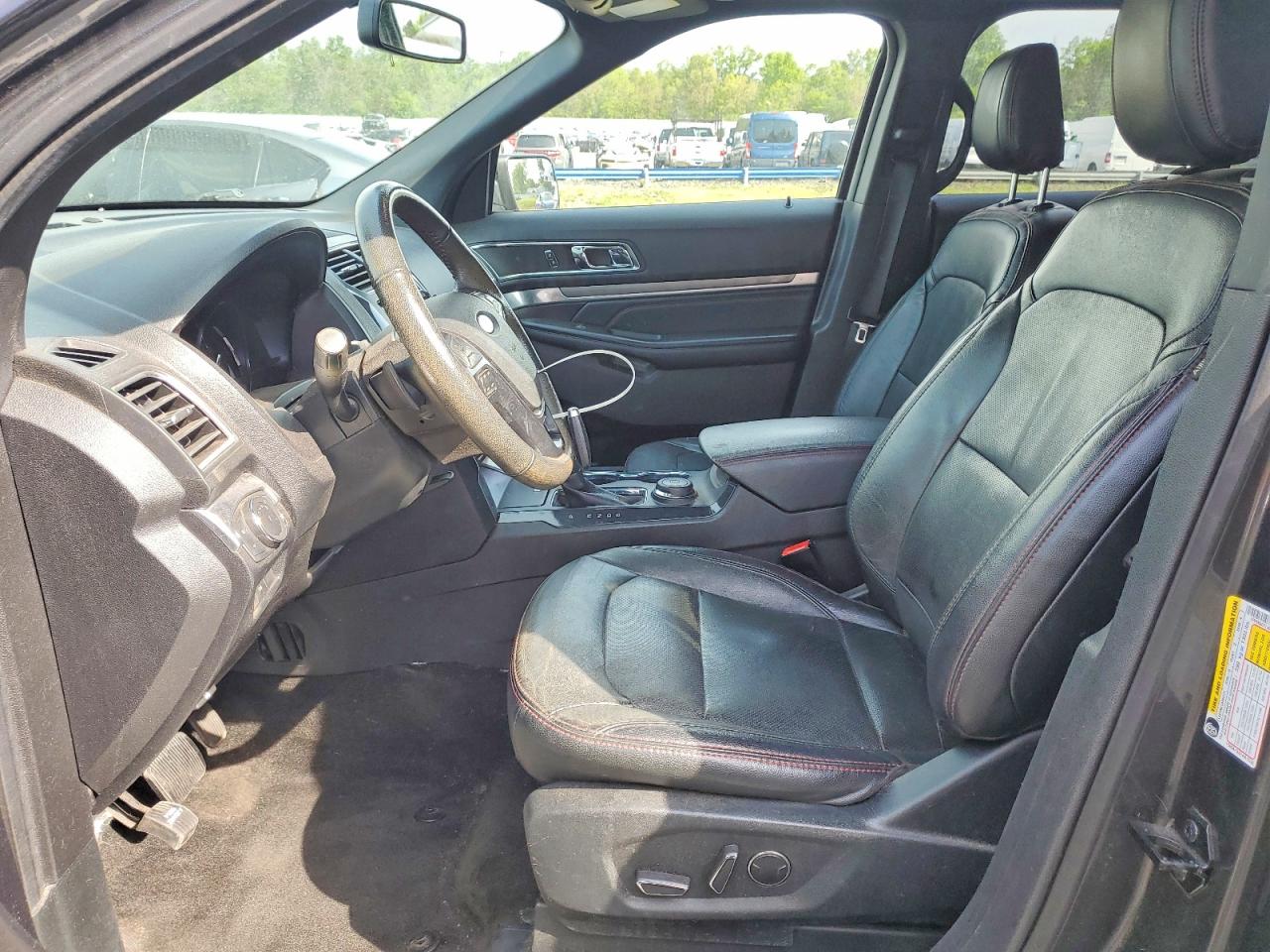 Ford Explorer Sport