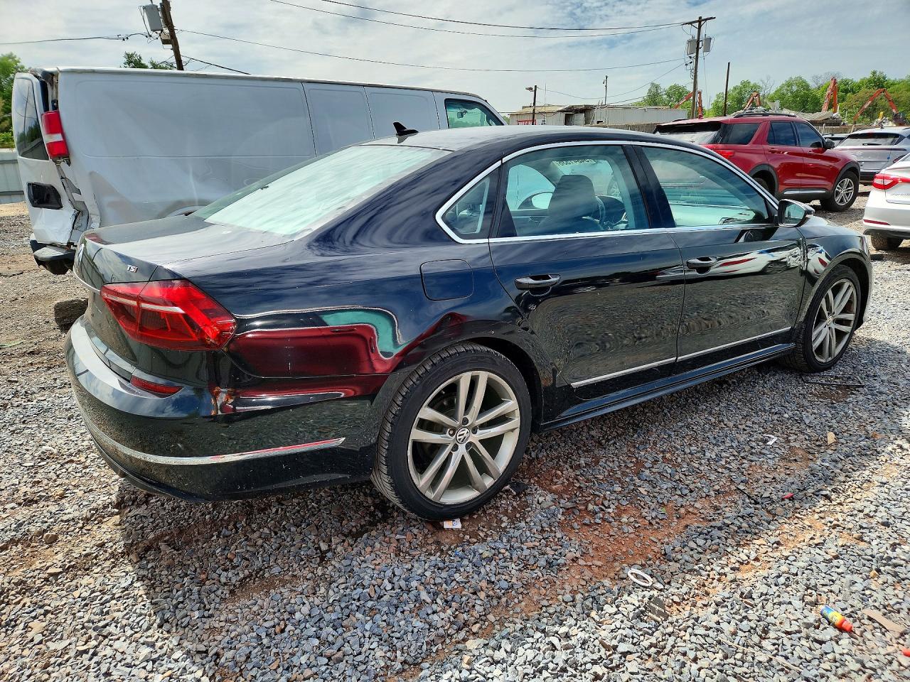 Volkswagen Passat R-line